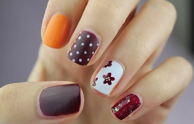 10 วิธีดูแลมือ เท้า และเล็บ